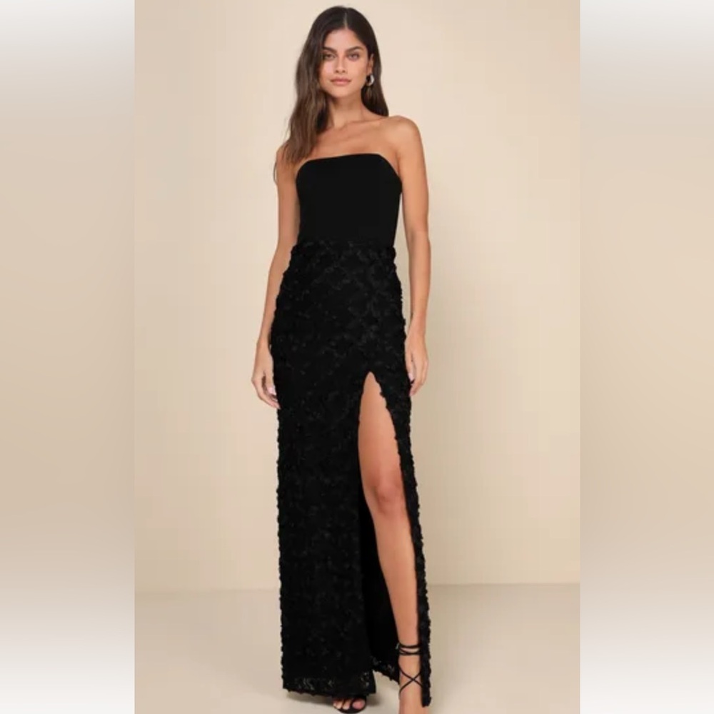 Ravishing Appeal Black 3D Floral Applique Strapless Maxi Dress